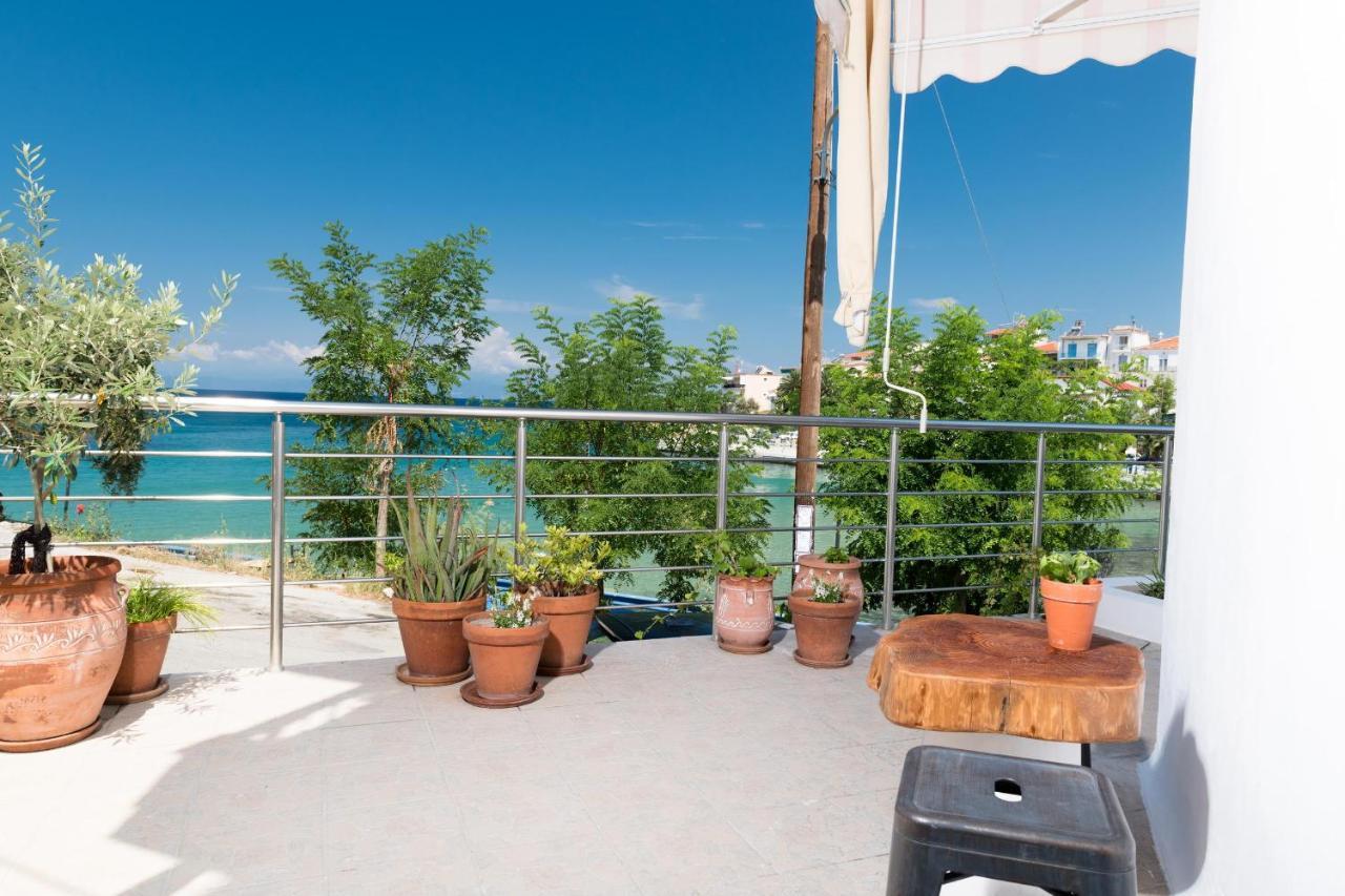 Konstantinou Deluxe Apartments Skála Marión Eksteriør bilde