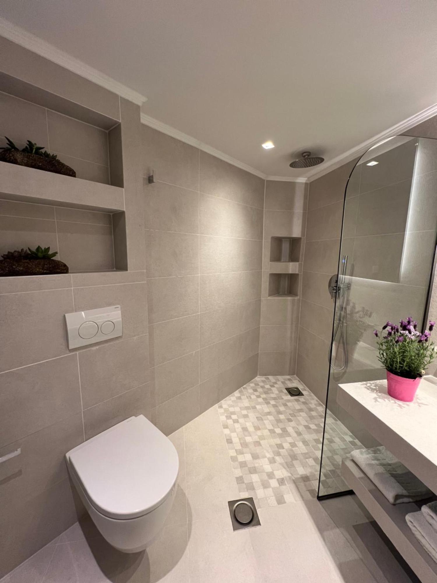 Konstantinou Deluxe Apartments Skála Marión Eksteriør bilde